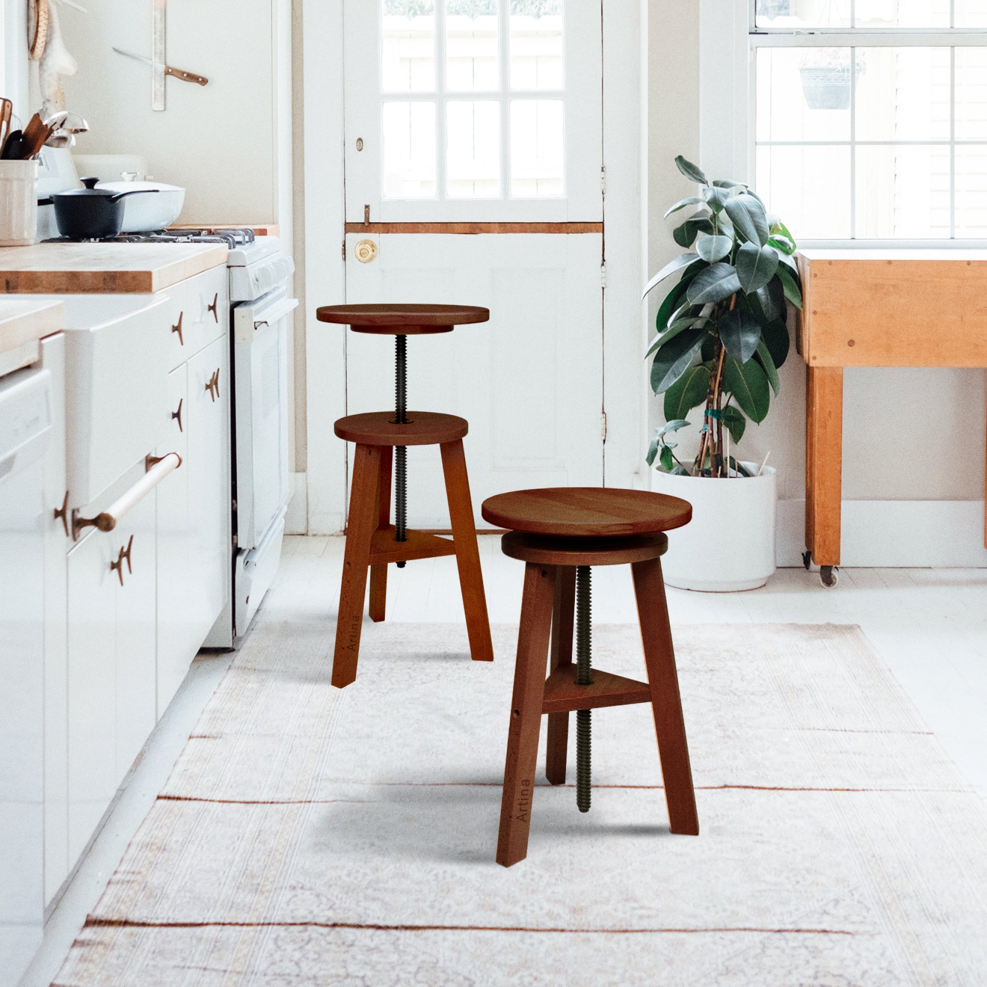 Artina Malhocker Hocker Schemel Arles aus Buchenholz Nussbaum FSC® zertifiziert